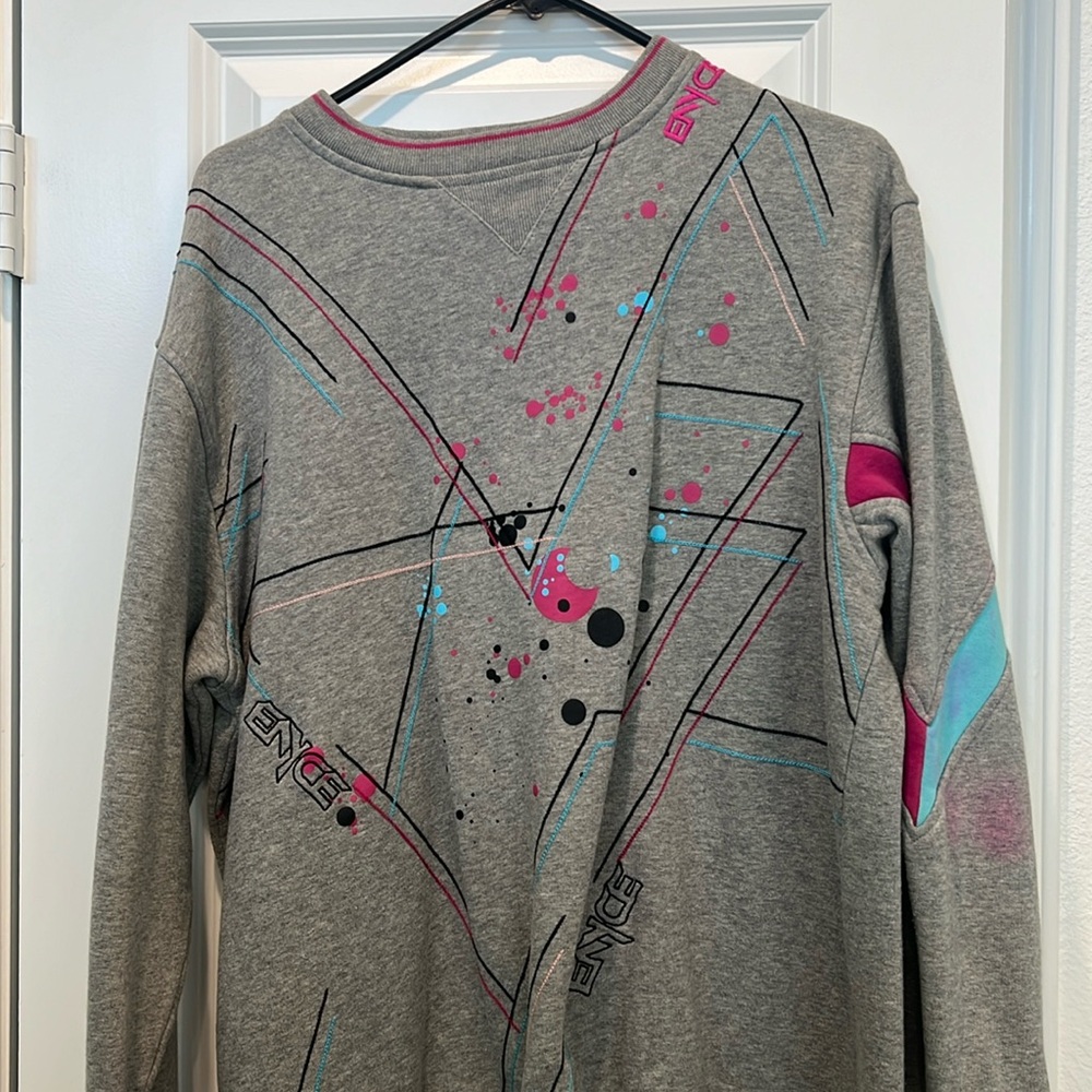 Enyce sweater size lg